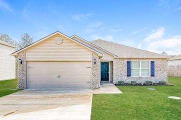 136 HUNTERS COVE ODENVILLE, AL 35120